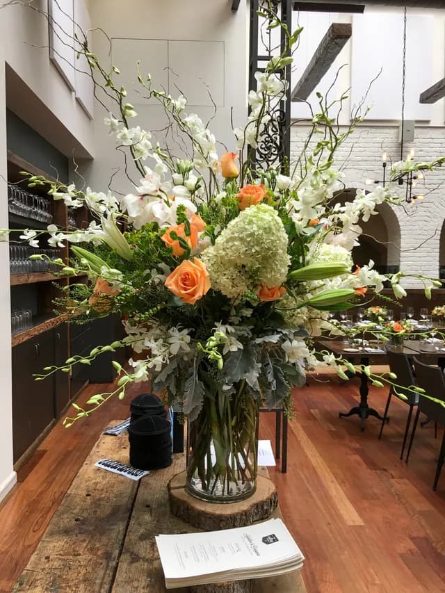 Floral arrangement 34
