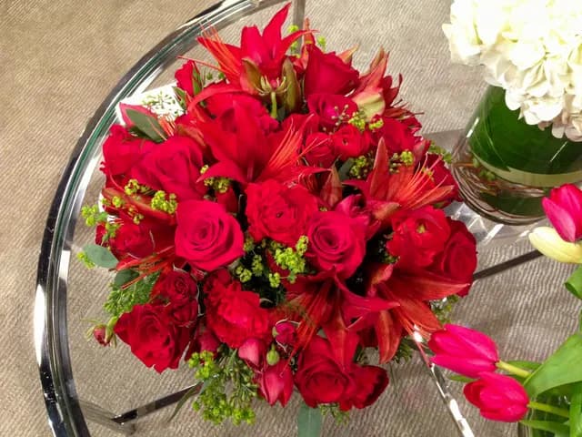 Floral arrangement 16