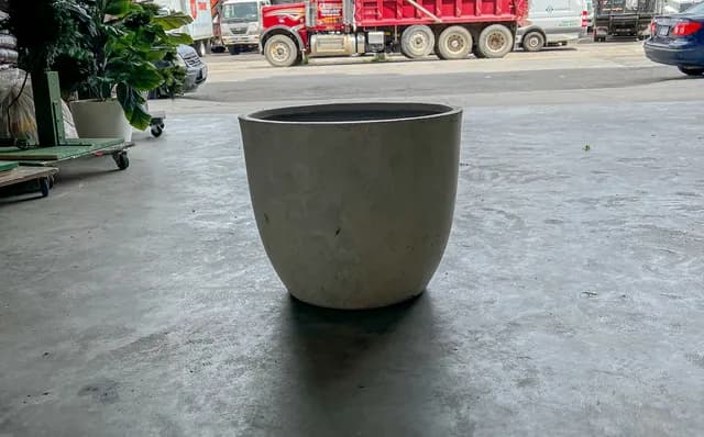 Planter 04