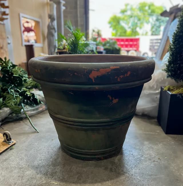 Planter 21