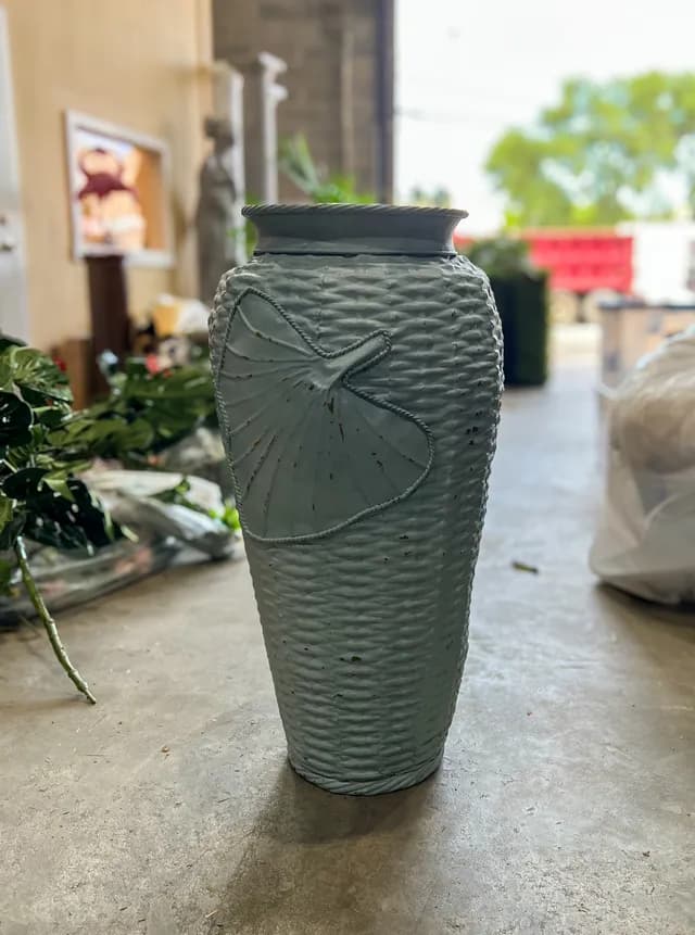Planter 22